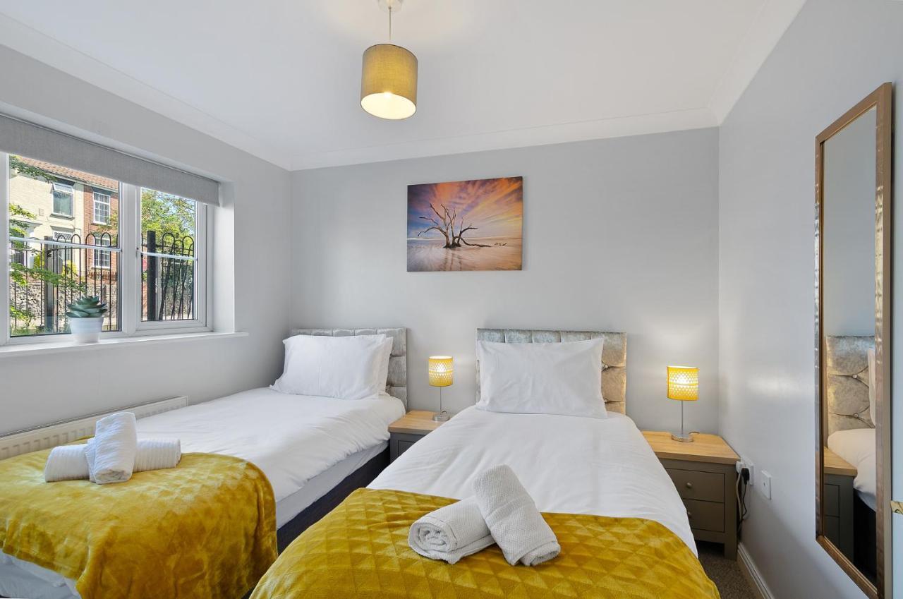 노리치 4Br Townhouse Wbalcony Free Parking Fast Wi-Fi 빌라 외부 사진