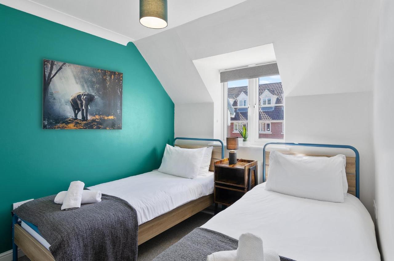노리치 4Br Townhouse Wbalcony Free Parking Fast Wi-Fi 빌라 외부 사진