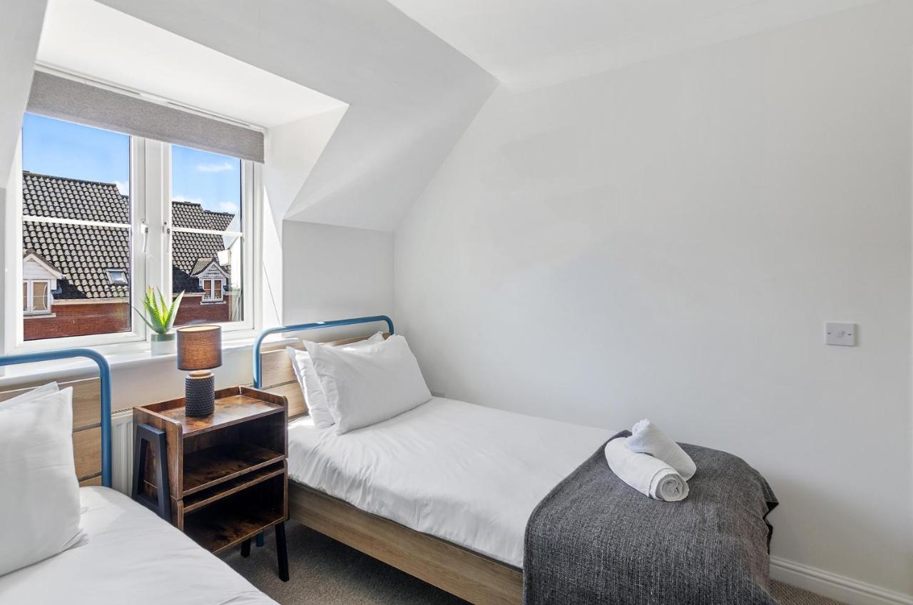 노리치 4Br Townhouse Wbalcony Free Parking Fast Wi-Fi 빌라 외부 사진