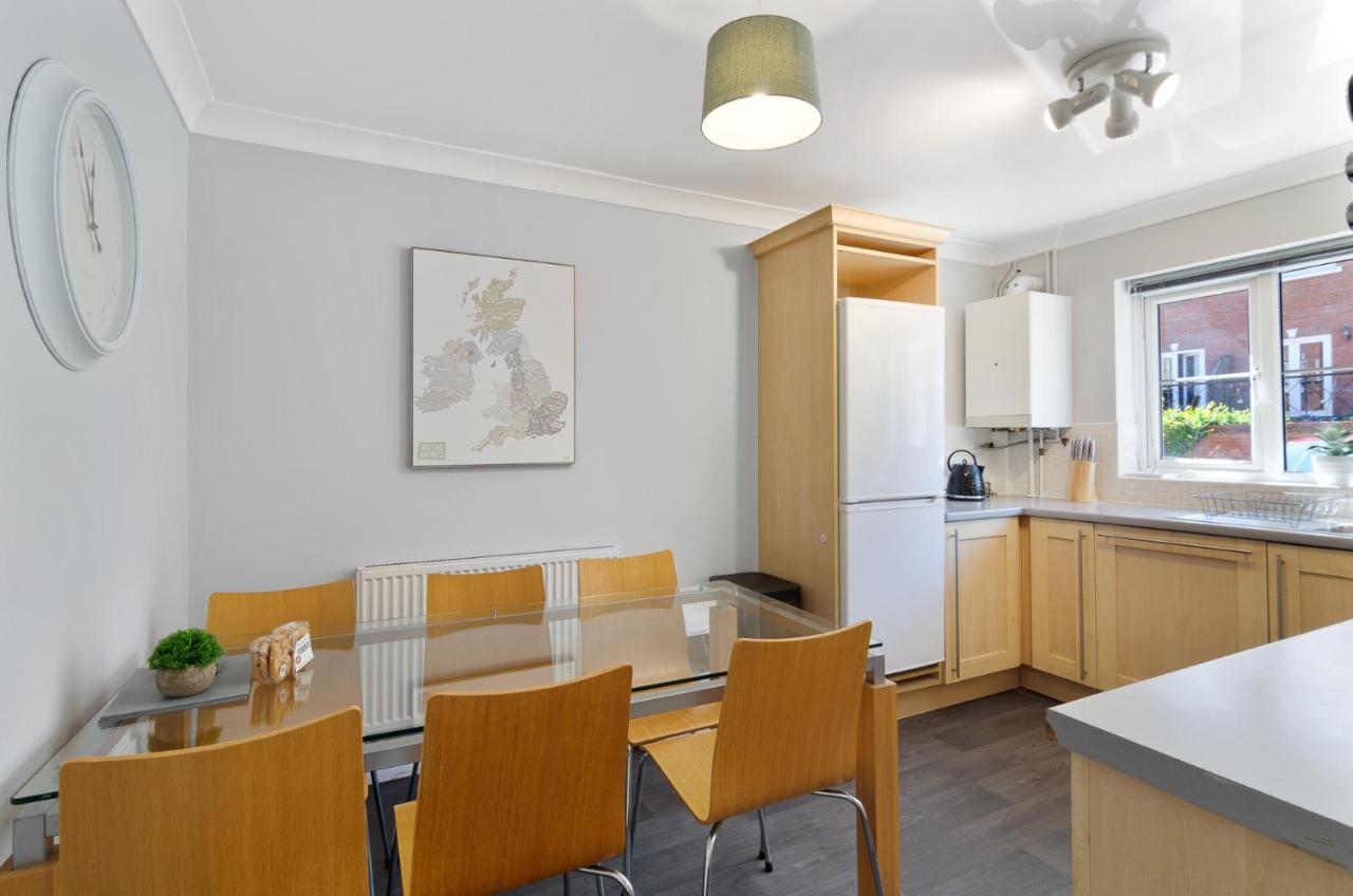 노리치 4Br Townhouse Wbalcony Free Parking Fast Wi-Fi 빌라 외부 사진